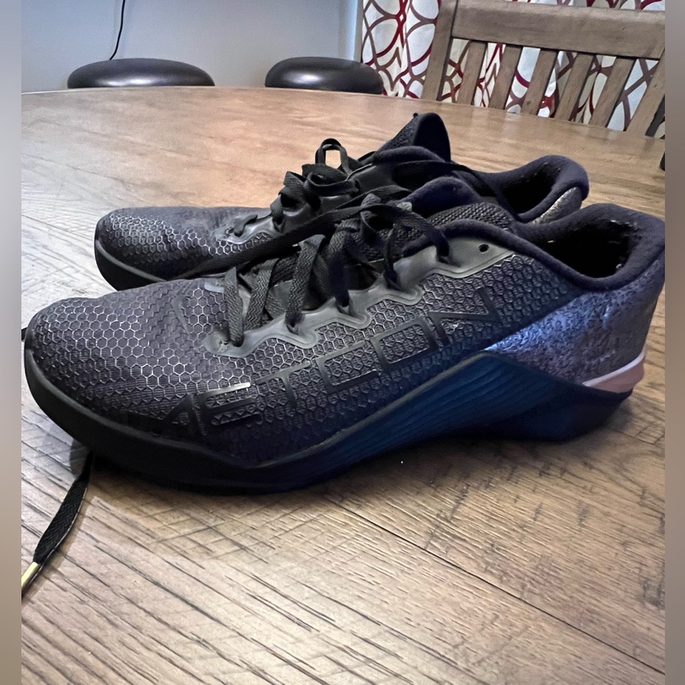 Women’s Nike Metcon 5 Cross-training Sneakers